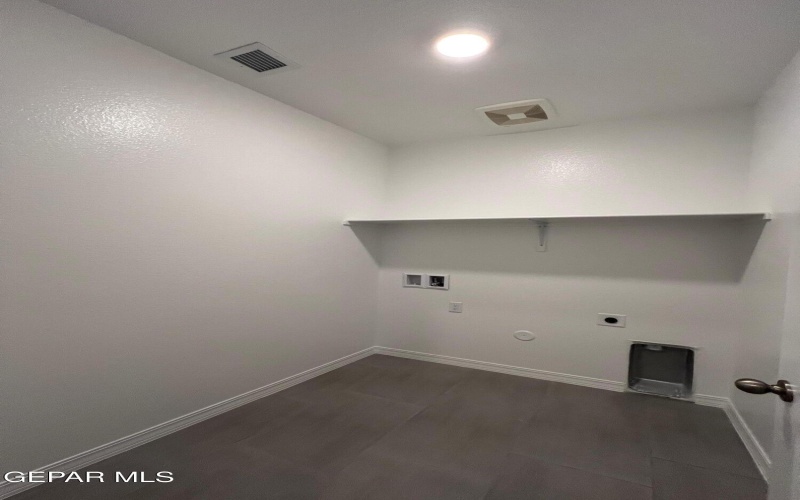 12804 CareFree Avenue, El Paso, TX 79928, 5 Habitaciones Habitaciones , ,2 BañosBaños,Residential,En Venta,12804 CareFree Avenue,925885