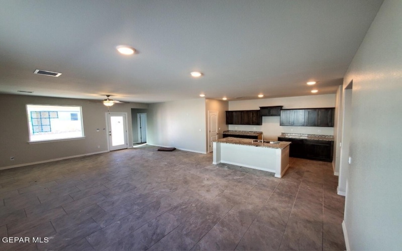 12808 CareFree Avenue, El Paso, TX 79928, 4 Bedrooms Bedrooms, ,1 BathroomBathrooms,Residential,For Sale,12808 CareFree Avenue,925888