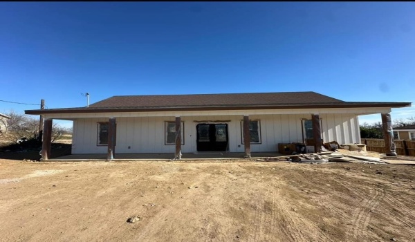 99 Ghost Rider Dr, Eagle Pass, TX 78852, 3 Bedrooms Bedrooms, ,2 BathroomsBathrooms,Residential,For Sale,99 Ghost Rider Dr,80783
