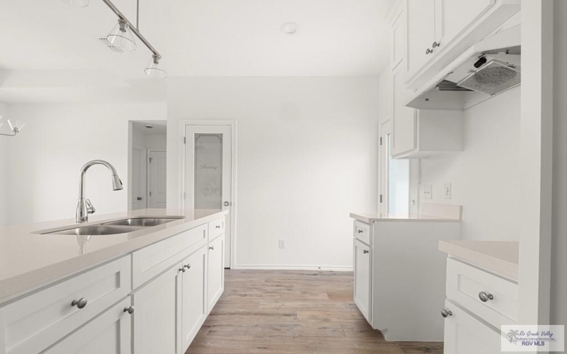 43882 RED VALLEY AVE, BROWNSVILLE, TX 78521, 3 Habitaciones Habitaciones , ,2 BañosBaños,Residential,En Venta,43882 RED VALLEY AVE,29766152