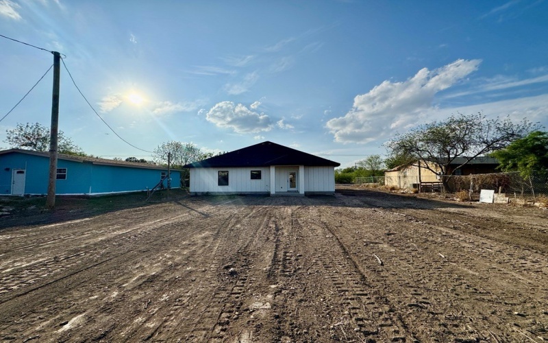 365 Chuck Wagon, Eagle Pass, TX 78852, 3 Bedrooms Bedrooms, ,2 BathroomsBathrooms,Residential,For Sale,365 Chuck Wagon,80815