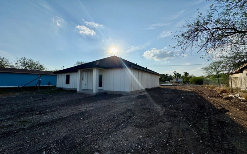 365 Chuck Wagon, Eagle Pass, TX 78852, 3 Bedrooms Bedrooms, ,2 BathroomsBathrooms,Residential,For Sale,365 Chuck Wagon,80815