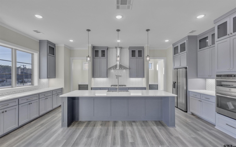 1340 Fairfield, Tyler, TX 75703, 4 Bedrooms Bedrooms, ,3 BathroomsBathrooms,Residential,For Sale,1340 Fairfield,25010238