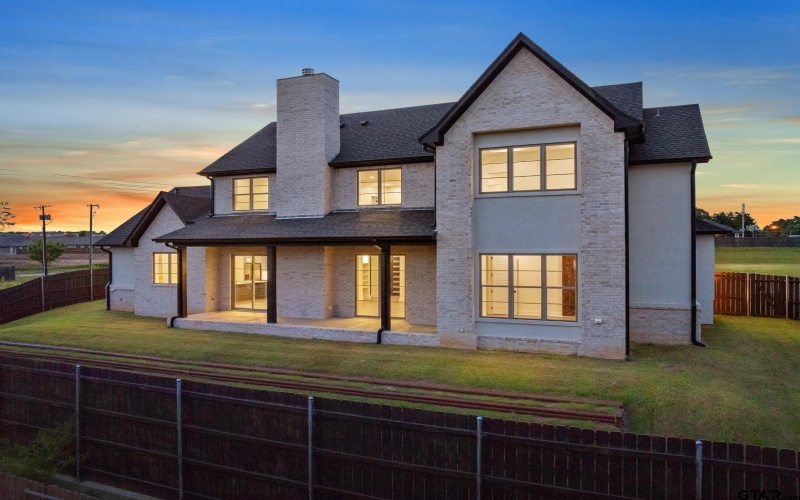 1340 Fairfield, Tyler, TX 75703, 4 Bedrooms Bedrooms, ,3 BathroomsBathrooms,Residential,For Sale,1340 Fairfield,25010238