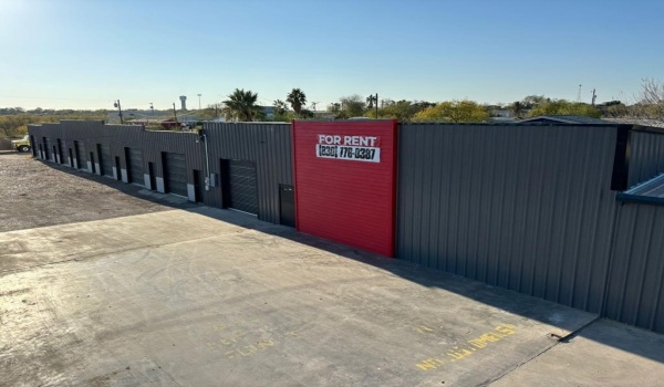 2868 El Indio Hwy, Eagle Pass, TX 78852, ,Residential Lease,For Rent,2868 El Indio Hwy,80920