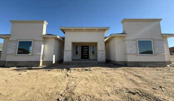 2713 Natalia Dr., Eagle Pass, TX 78852, 4 Bedrooms Bedrooms, ,2 BathroomsBathrooms,Residential,For Sale,2713 Natalia Dr.,80951