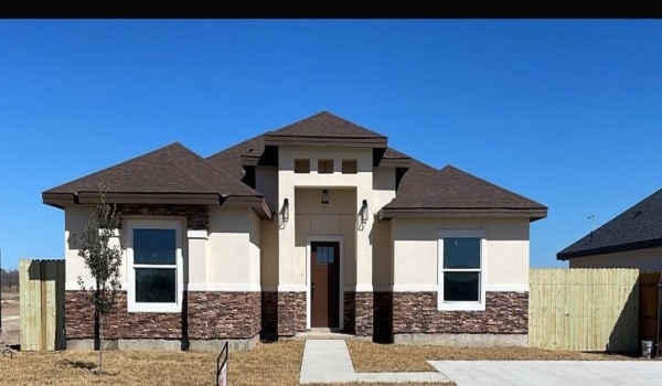 3277 Mauricio Libson Blvd, Eagle Pass, TX 78852, 4 Bedrooms Bedrooms, ,2 BathroomsBathrooms,Residential,For Sale,3277 Mauricio Libson Blvd,80954