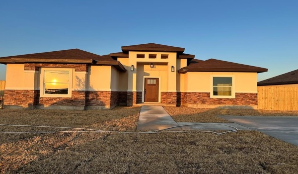 3277 Mauricio Libson Blvd, Eagle Pass, TX 78852, 4 Bedrooms Bedrooms, ,2 BathroomsBathrooms,Residential,For Sale,3277 Mauricio Libson Blvd,80954