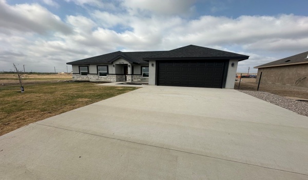 3270 Ethel Dr, Eagle Pass, TX 78852, 4 Bedrooms Bedrooms, ,2 BathroomsBathrooms,Residential,For Sale,3270 Ethel Dr,80960