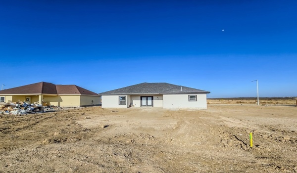 3290 Ethel, Eagle Pass, TX 78852, 3 Bedrooms Bedrooms, ,2 BathroomsBathrooms,Residential,For Sale,3290 Ethel,80962