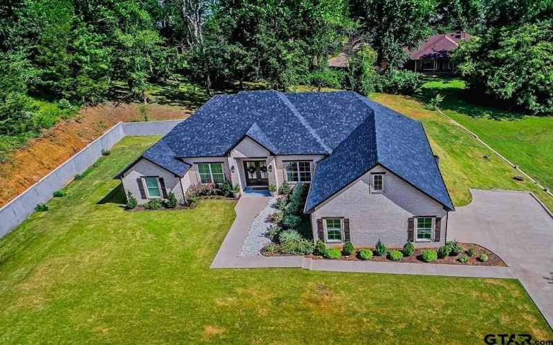 15883 Crazy Horse Dr, Lindale, TX 75771, 4 Bedrooms Bedrooms, ,3 BathroomsBathrooms,Residential,For Sale,15883 Crazy Horse Dr,25010289