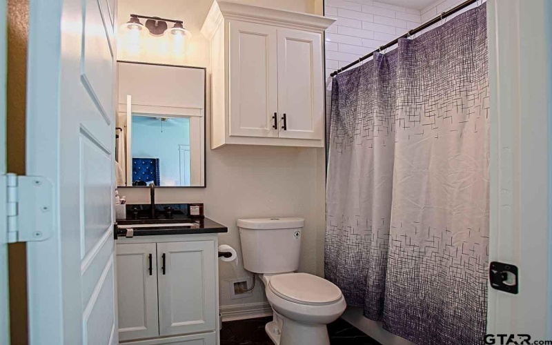 15883 Crazy Horse Dr, Lindale, TX 75771, 4 Bedrooms Bedrooms, ,3 BathroomsBathrooms,Residential,For Sale,15883 Crazy Horse Dr,25010289