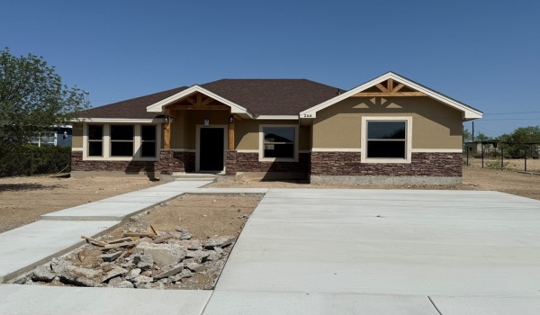 266 Chuck Wagon Rd., Eagle Pass, TX 78852, 3 Bedrooms Bedrooms, ,2 BathroomsBathrooms,Residential,For Sale,266 Chuck Wagon Rd.,81016