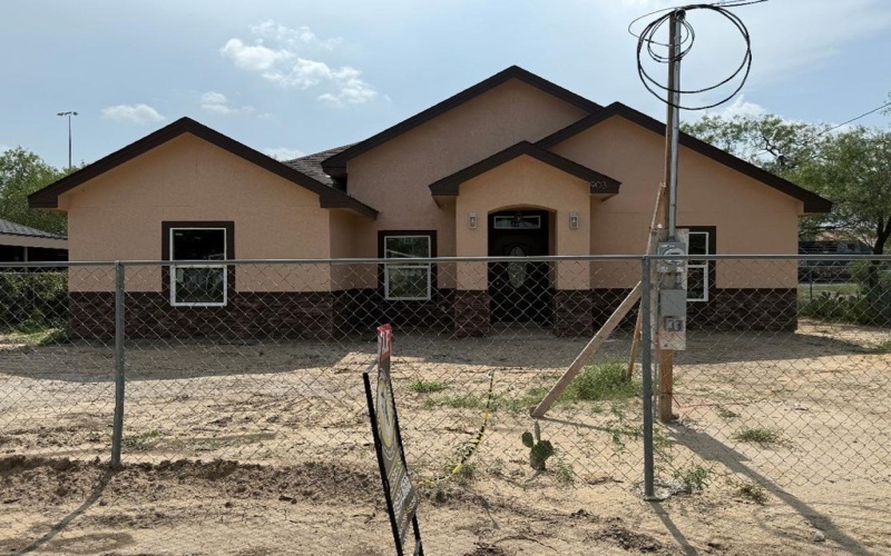 903 KIFURI STREET, Eagle Pass, TX 78852, 3 Bedrooms Bedrooms, ,2 BathroomsBathrooms,Residential,For Sale,903 KIFURI STREET,81031