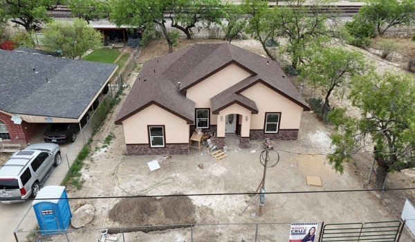 903 KIFURI STREET, Eagle Pass, TX 78852, 3 Bedrooms Bedrooms, ,2 BathroomsBathrooms,Residential,For Sale,903 KIFURI STREET,81031