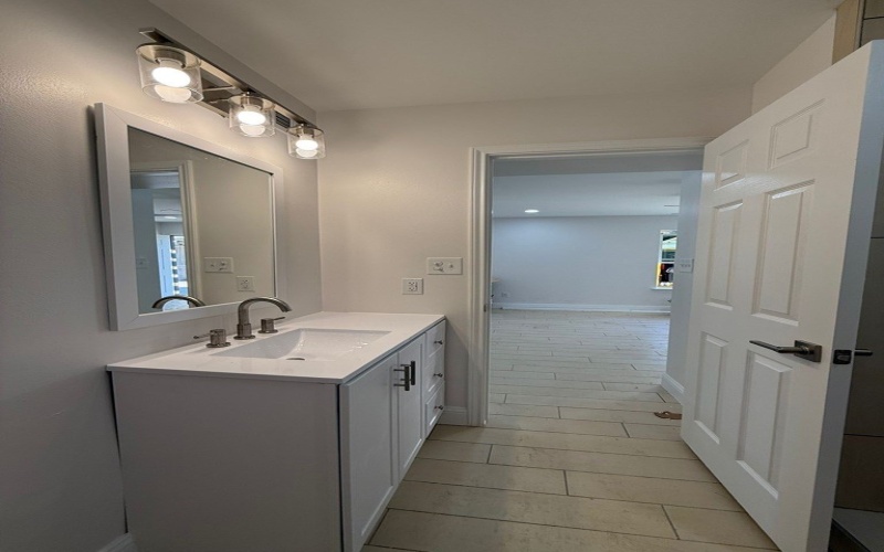 2665 El Indio Hwy, Eagle Pass, TX 78852, 2 Bedrooms Bedrooms, ,1 BathroomBathrooms,Residential Lease,For Rent,2665 El Indio Hwy,81121