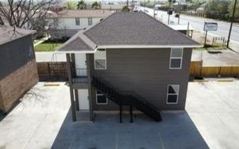 2665 El Indio Hwy, Eagle Pass, TX 78852, 2 Bedrooms Bedrooms, ,1 BathroomBathrooms,Residential Lease,For Rent,2665 El Indio Hwy,81121