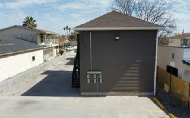 2665 El Indio Hwy, Eagle Pass, TX 78852, 2 Bedrooms Bedrooms, ,1 BathroomBathrooms,Residential Lease,For Rent,2665 El Indio Hwy,81121