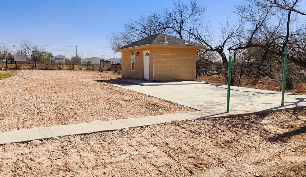 248 Victoriano Ave, Eagle Pass, TX 78852, 1 Bedroom Bedrooms, ,1 BathroomBathrooms,Residential,For Sale,248 Victoriano Ave,81124