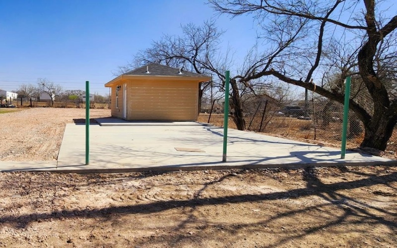 248 Victoriano Ave, Eagle Pass, TX 78852, 1 Bedroom Bedrooms, ,1 BathroomBathrooms,Residential,For Sale,248 Victoriano Ave,81124