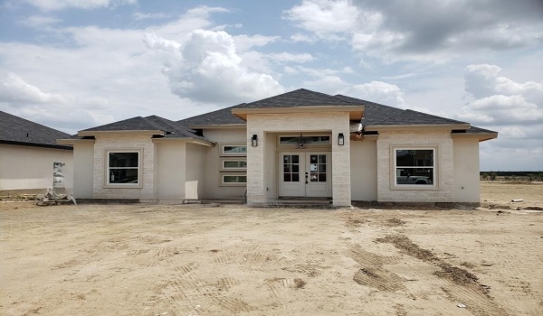3175 ETHEL DR., Eagle Pass, TX 78852, 3 Habitaciones Habitaciones , ,2 BañosBaños,Residential,En Venta,3175 ETHEL DR.,81146
