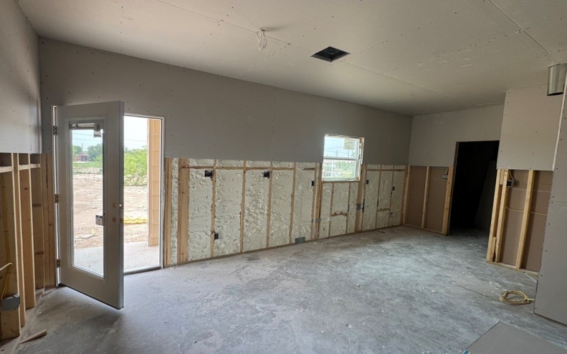 318 Winchester Dr, Eagle Pass, TX 78852, 3 Bedrooms Bedrooms, ,2 BathroomsBathrooms,Residential,For Sale,318 Winchester Dr,81157