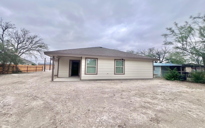 904 Pierce, Del Rio, TX 78840, 3 Bedrooms Bedrooms, ,2 BathroomsBathrooms,Residential,For Sale,904 Pierce,206991