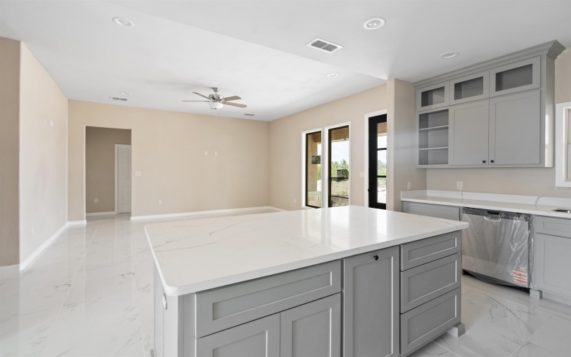 404 El Lago Camino, Del Rio, TX 78840, 3 Bedrooms Bedrooms, ,2 BathroomsBathrooms,Residential,For Sale,404 El Lago Camino,207022