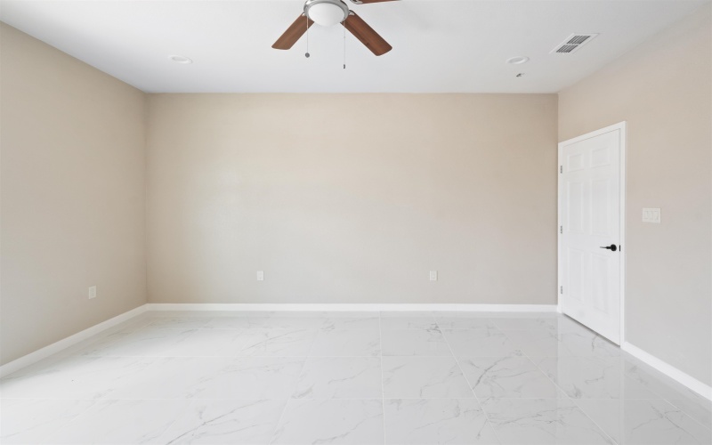 404 El Lago Camino, Del Rio, TX 78840, 3 Bedrooms Bedrooms, ,2 BathroomsBathrooms,Residential,For Sale,404 El Lago Camino,207022