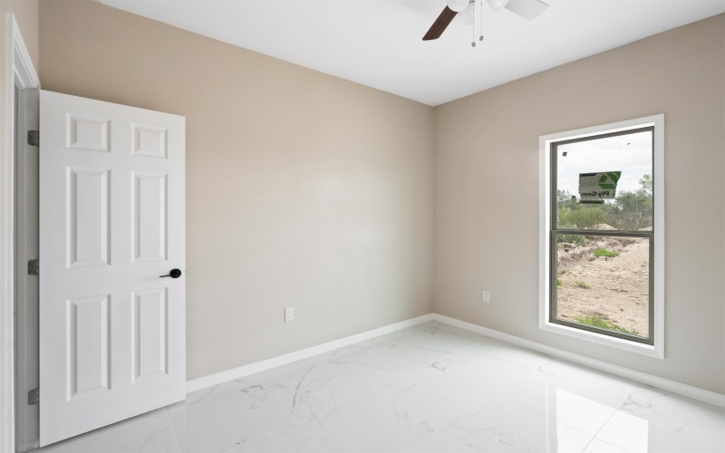 404 El Lago Camino, Del Rio, TX 78840, 3 Bedrooms Bedrooms, ,2 BathroomsBathrooms,Residential,For Sale,404 El Lago Camino,207022
