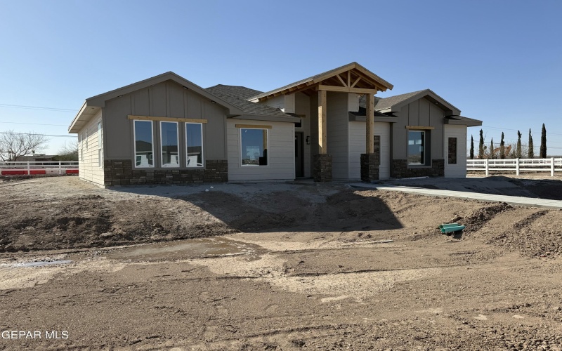 320 Roper Lane, Clint, TX 79836, 4 Bedrooms Bedrooms, ,3 BathroomsBathrooms,Residential,For Sale,320 Roper Lane,884293