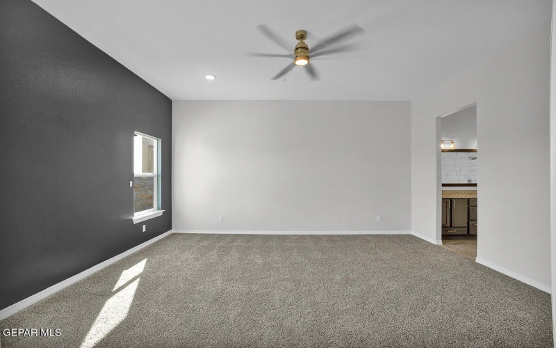 193 White Oaks Trail, Sunland Park, NM 88063, 6 Bedrooms Bedrooms, ,3 BathroomsBathrooms,Residential,For Sale,193 White Oaks Trail,905411