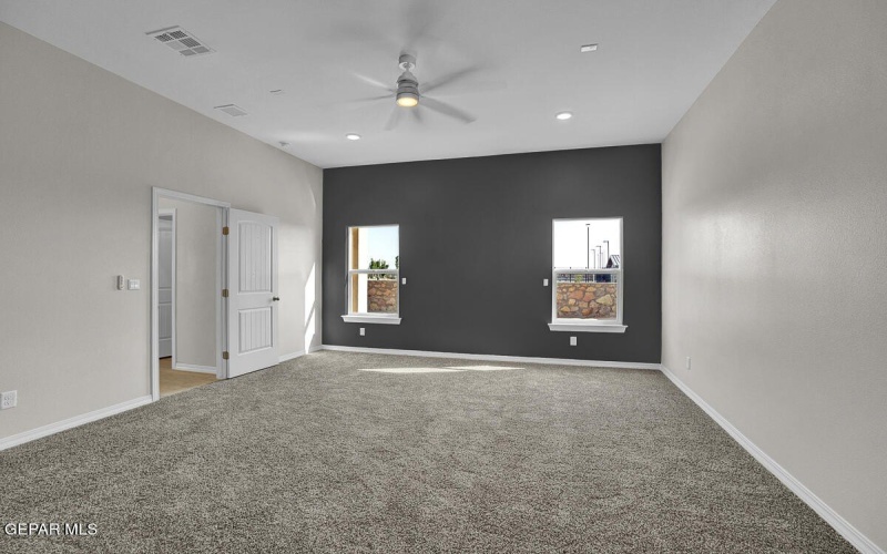 193 White Oaks Trail, Sunland Park, NM 88063, 6 Bedrooms Bedrooms, ,3 BathroomsBathrooms,Residential,For Sale,193 White Oaks Trail,905411