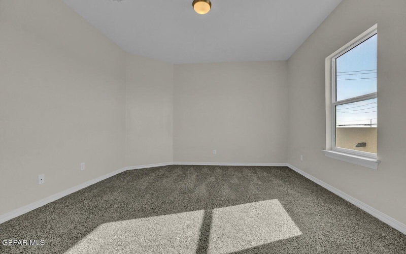193 White Oaks Trail, Sunland Park, NM 88063, 6 Bedrooms Bedrooms, ,3 BathroomsBathrooms,Residential,For Sale,193 White Oaks Trail,905411