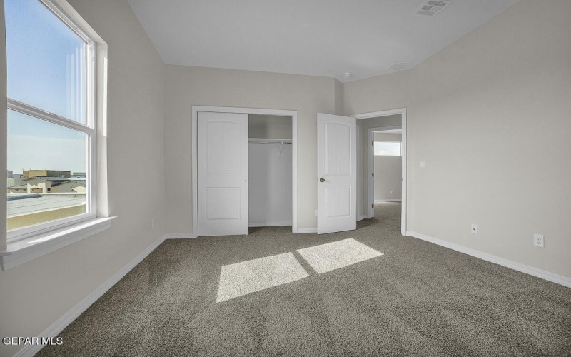 193 White Oaks Trail, Sunland Park, NM 88063, 6 Bedrooms Bedrooms, ,3 BathroomsBathrooms,Residential,For Sale,193 White Oaks Trail,905411