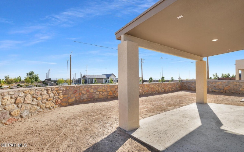 193 White Oaks Trail, Sunland Park, NM 88063, 6 Bedrooms Bedrooms, ,3 BathroomsBathrooms,Residential,For Sale,193 White Oaks Trail,905411