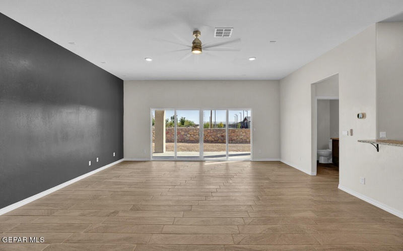 193 White Oaks Trail, Sunland Park, NM 88063, 6 Bedrooms Bedrooms, ,3 BathroomsBathrooms,Residential,For Sale,193 White Oaks Trail,905411