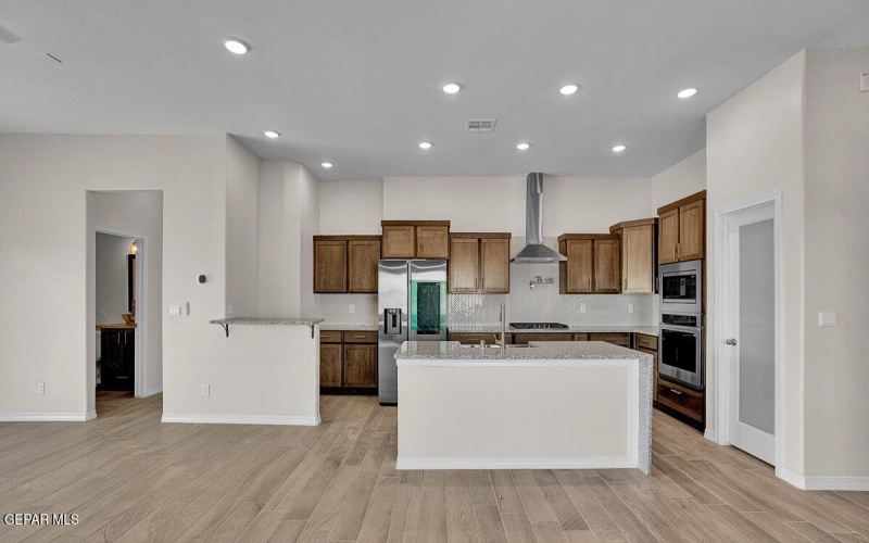 193 White Oaks Trail, Sunland Park, NM 88063, 6 Bedrooms Bedrooms, ,3 BathroomsBathrooms,Residential,For Sale,193 White Oaks Trail,905411