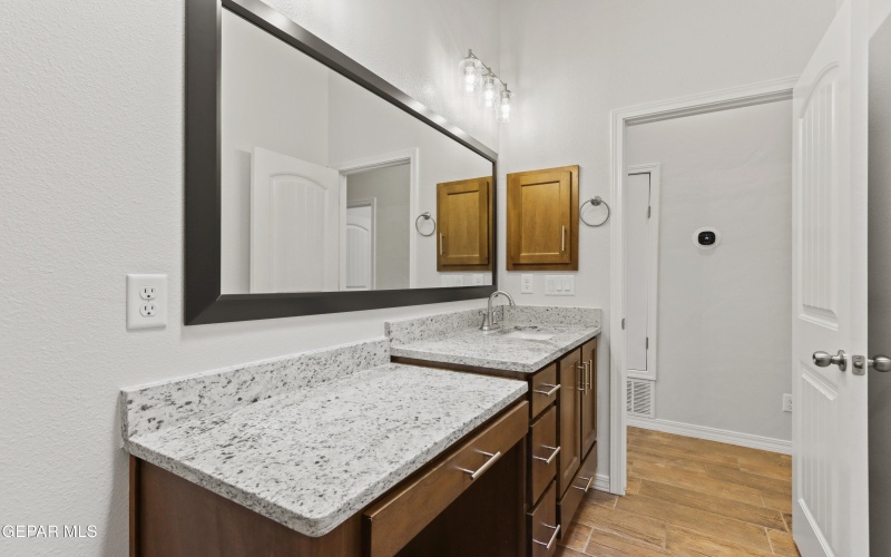 15136 Ambition Avenue, El Paso, TX 79938, 5 Habitaciones Habitaciones , ,3 BañosBaños,Residential,En Venta,15136 Ambition Avenue,895043