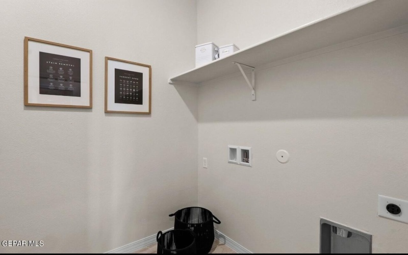 175 White Oaks Trail, Sunland Park, NM 88063, 4 Bedrooms Bedrooms, ,2 BathroomsBathrooms,Residential,For Sale,175 White Oaks Trail,905440