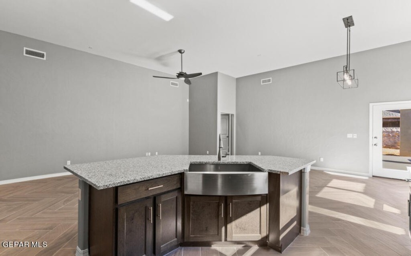 15156 Ambition Avenue, El Paso, TX 79938, 4 Habitaciones Habitaciones , ,2 BañosBaños,Residential,En Venta,15156 Ambition Avenue,895056