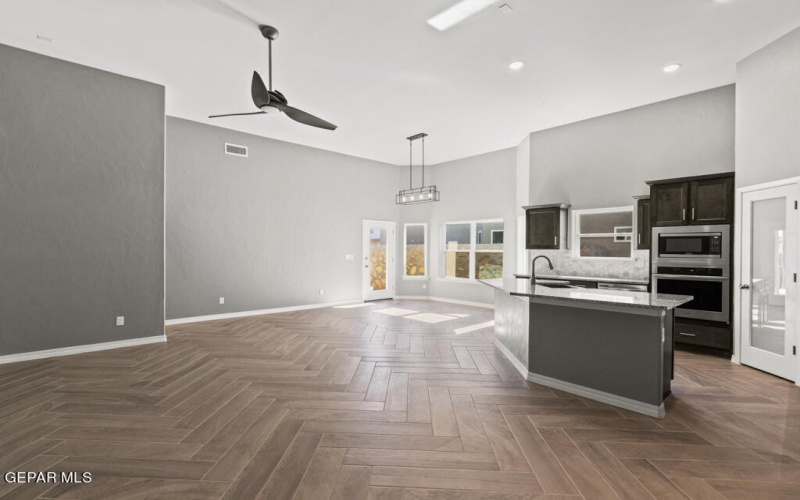 15156 Ambition Avenue, El Paso, TX 79938, 4 Habitaciones Habitaciones , ,2 BañosBaños,Residential,En Venta,15156 Ambition Avenue,895056