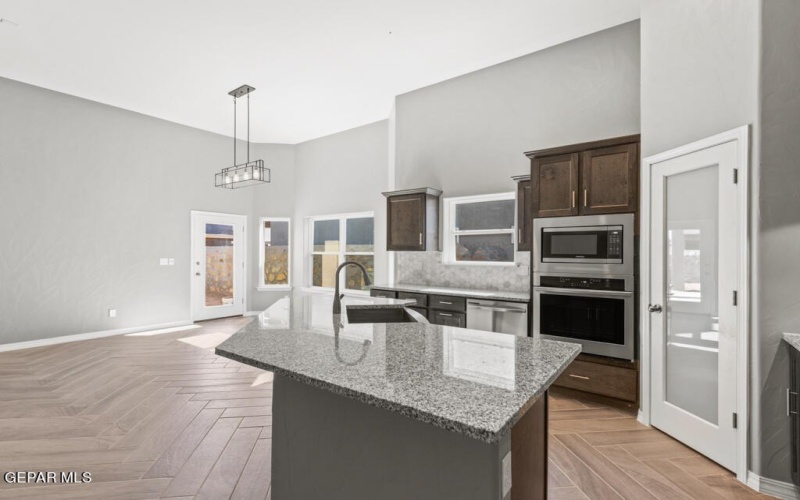 15156 Ambition Avenue, El Paso, TX 79938, 4 Habitaciones Habitaciones , ,2 BañosBaños,Residential,En Venta,15156 Ambition Avenue,895056