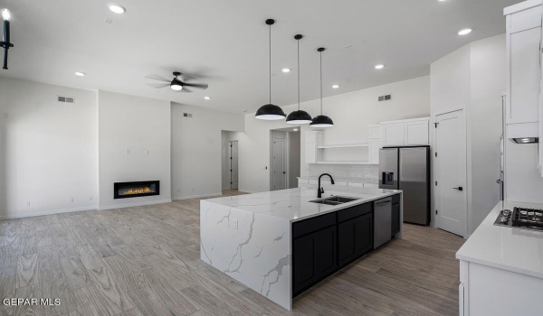 12945 Shawbury Drive, El Paso, TX 79928, 4 Bedrooms Bedrooms, ,3 BathroomsBathrooms,Residential,For Sale,12945 Shawbury Drive,905455