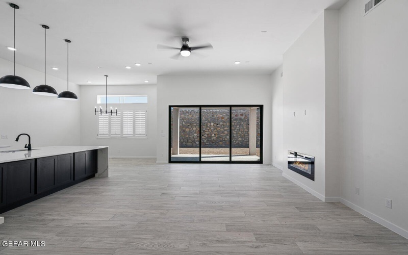 12945 Shawbury Drive, El Paso, TX 79928, 4 Habitaciones Habitaciones , ,3 BañosBaños,Residential,En Venta,12945 Shawbury Drive,905455