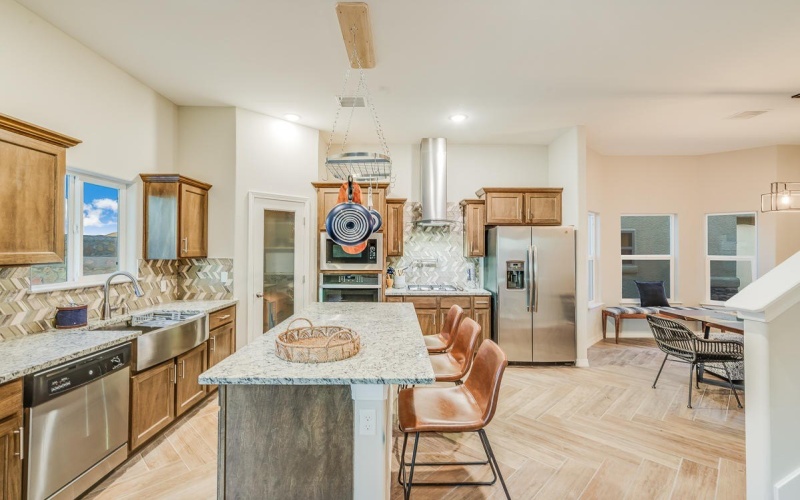 15148 Ambition Avenue, El Paso, TX 79938, 5 Bedrooms Bedrooms, ,2 BathroomsBathrooms,Residential,For Sale,15148 Ambition Avenue,895063
