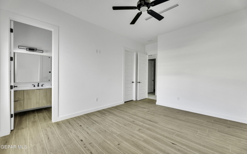 469 Country Oaks Drive, El Paso, TX 79932, 4 Bedrooms Bedrooms, ,5 BathroomsBathrooms,Residential,For Sale,469 Country Oaks Drive,895300