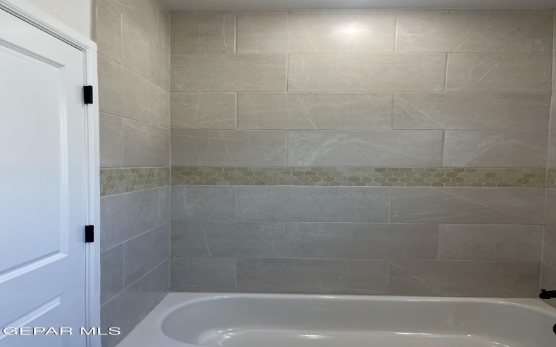 12708 Viendo Norte Drive, El Paso, TX 79934, 3 Bedrooms Bedrooms, ,2 BathroomsBathrooms,Residential,For Sale,12708 Viendo Norte Drive,895885