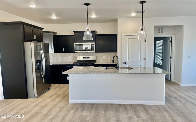 12708 Viendo Norte Drive, El Paso, TX 79934, 3 Bedrooms Bedrooms, ,2 BathroomsBathrooms,Residential,For Sale,12708 Viendo Norte Drive,895885