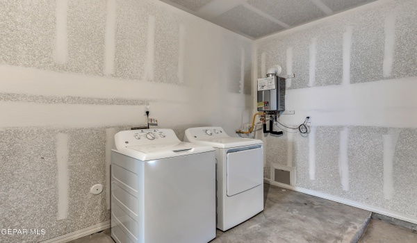 13071 Beccles Street, El Paso, TX 79928, 3 Bedrooms Bedrooms, ,2 BathroomsBathrooms,Residential,For Sale,13071 Beccles Street,906885